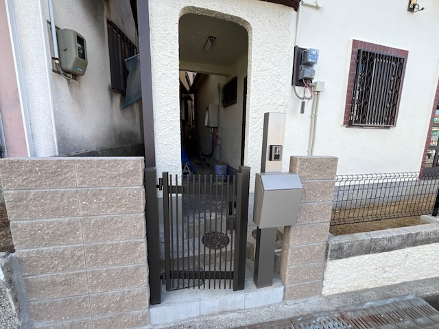 和田東戸建のエントランス