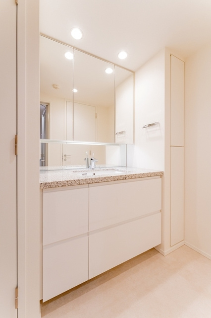 パークコート渋谷ザタワーの洗面所|※写真は同タイプ住戸です。