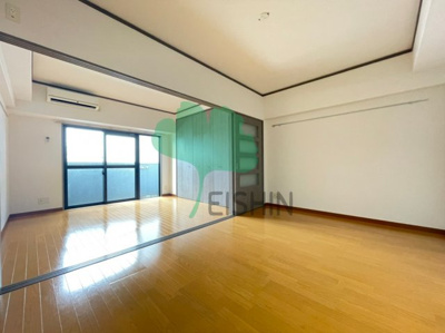 【居間・リビング】 | ロイヤル神屋 | アレンジ自由自在の広々空間です！