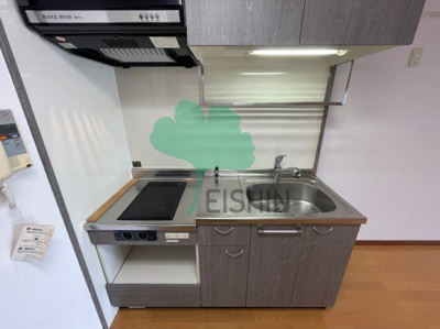 【キッチン】 | ロイヤル神屋 | シンプルな清潔感のあるキッチンです！