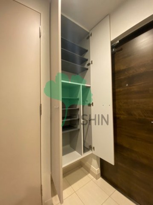 【玄関】 | エンクレスト博多駅南BASE(エンクレスト博多駅南ベース) | 下駄箱もしっかりついてます！