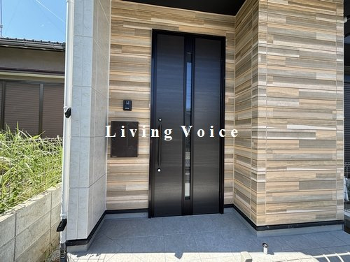 【エントランス】 | 【仲介手数料０円】伊勢原市高森台3期　新築一戸建て　1号棟　全2棟 | 伊勢原市高森台3期　新築一戸建て　全2棟