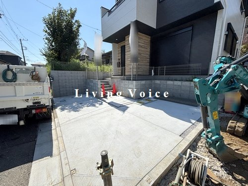 【駐車場】 | 【仲介手数料０円】伊勢原市高森台3期　新築一戸建て　1号棟　全2棟 | 伊勢原市高森台3期　新築一戸建て　全2棟