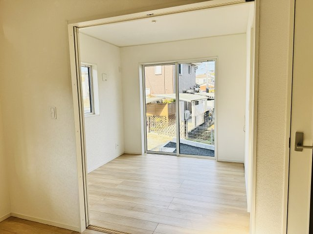 八王子市　元八王子町　新築一戸建て　４６期の洋室|～リビングに隣接している4.5帖の洋室です～