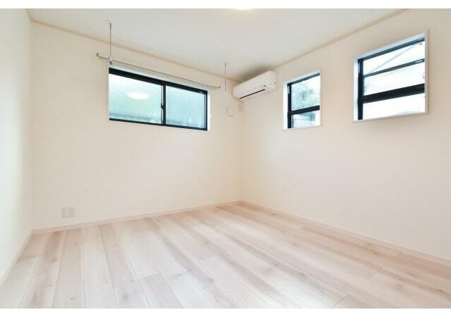 仮）ＱＵＩＥＴ　ＣＲＡＢ　ＨＯＵＳＥ　ｍｉｘ弘明寺の居間・リビング|★新築・同施工参考写真★