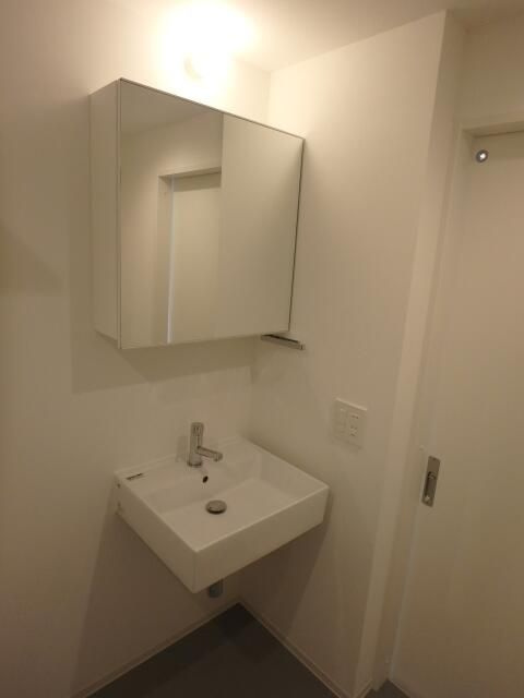 Ｌａ　Ｄｏｕｃｅｕｒ文京大塚ＷＥＳＴの洗面所