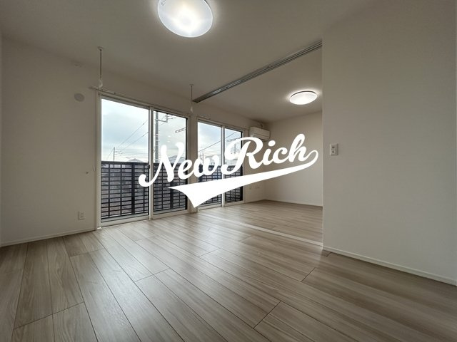 伊勢崎市東小保方町のアパートのバルコニー