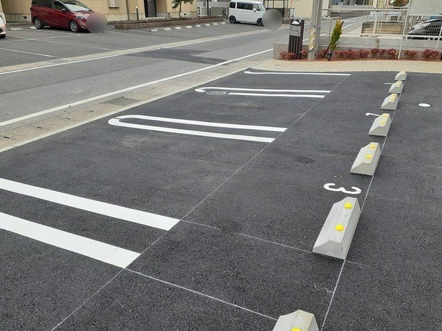 ラクーン大垣の駐車場