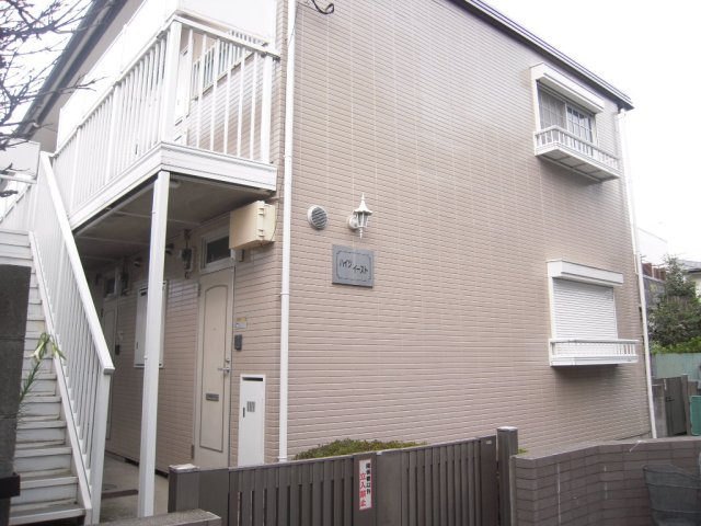 ハイツイースト