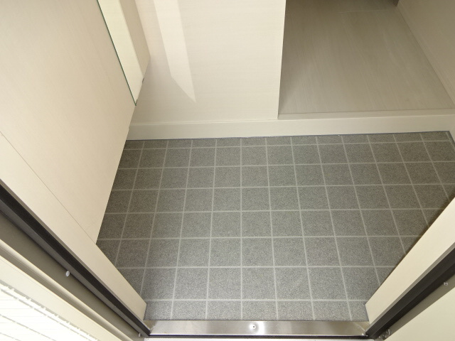 サニーコート加佐弐番館の玄関