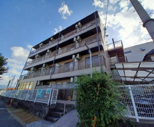 草津市草津４丁目の店舗一部