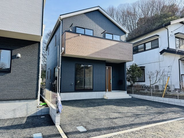 八王子市　元八王子町　新築一戸建て　４６期の外観|～太陽光パネル標準搭載　スーパー・コンビニ・ドラッグストア徒歩圏内～