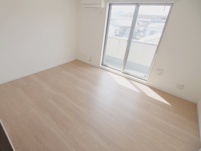 PLEINSOLEIL府中本町の居間・リビング