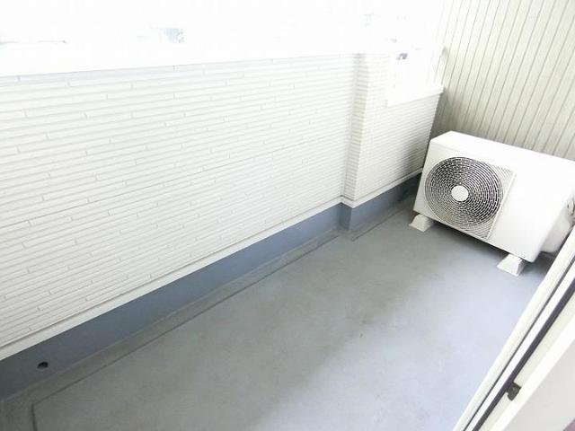 シャングリラ・イーストのバルコニー