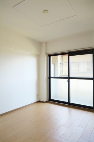 グランドールパレの居間・リビング|使いやすい居間です