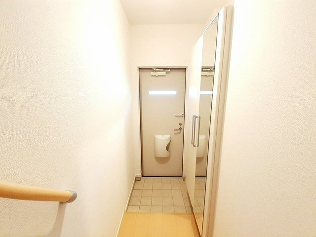 セントラル・ヒルズＡの玄関