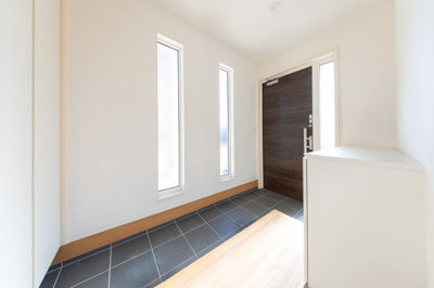 【玄関】 | 鈴鹿市岡田1丁目