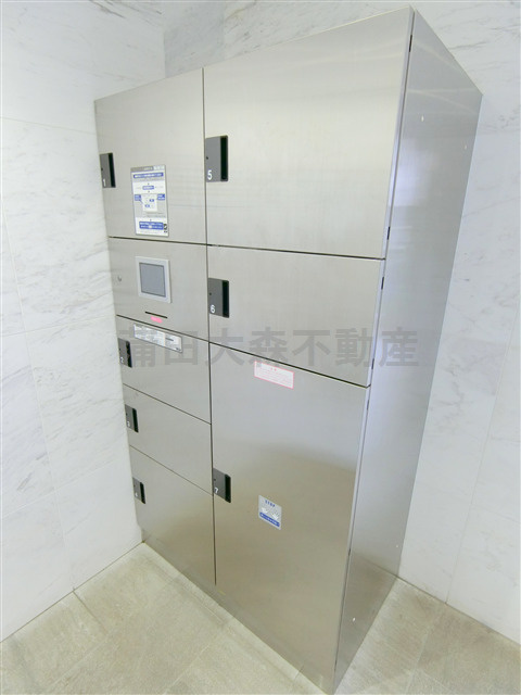 ヴァレッシア蒲田シティのその他共用部分|宅配BOX　ネットショッピングなど不在時の荷物の受け取りに！必須設備の方も多いはず