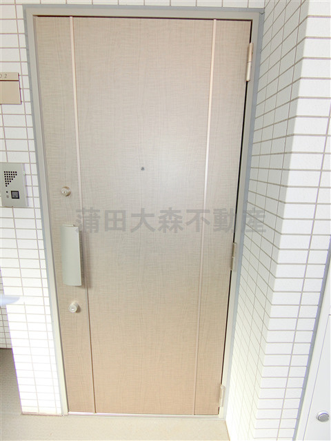 ヴァレッシア蒲田シティの玄関