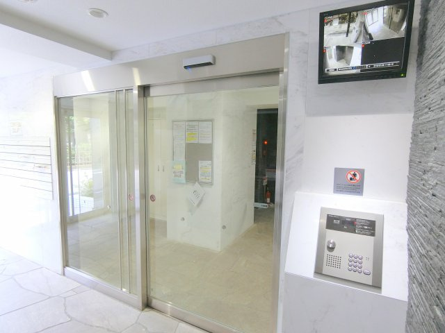 ヴァレッシア蒲田シティのエントランス