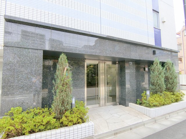 ヴァレッシア蒲田シティのエントランス