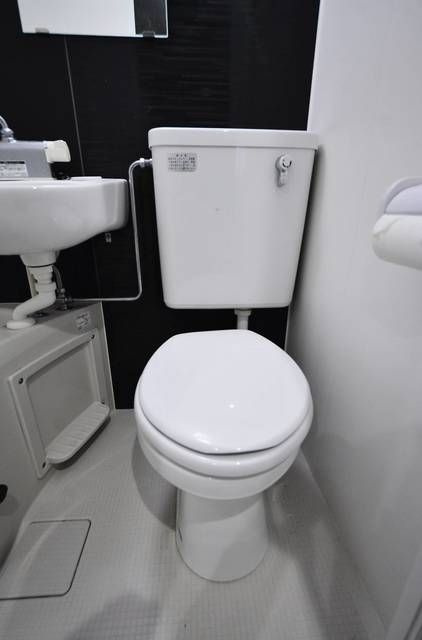 ウエストインパート１８のトイレ