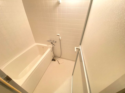 【浴室】 | レスカーラ緑地公園