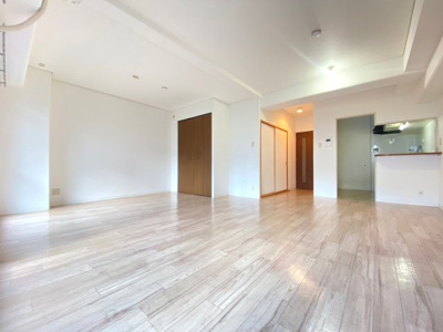 【居間・リビング】 | レスカーラ緑地公園