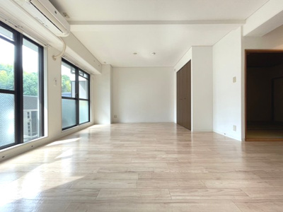 【居間・リビング】 | レスカーラ緑地公園