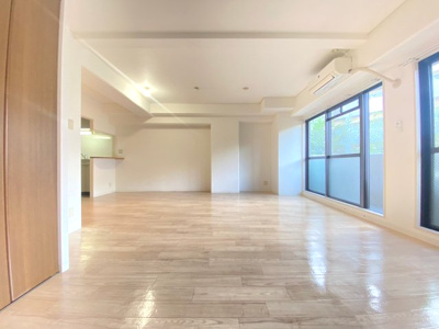 【居間・リビング】 | レスカーラ緑地公園