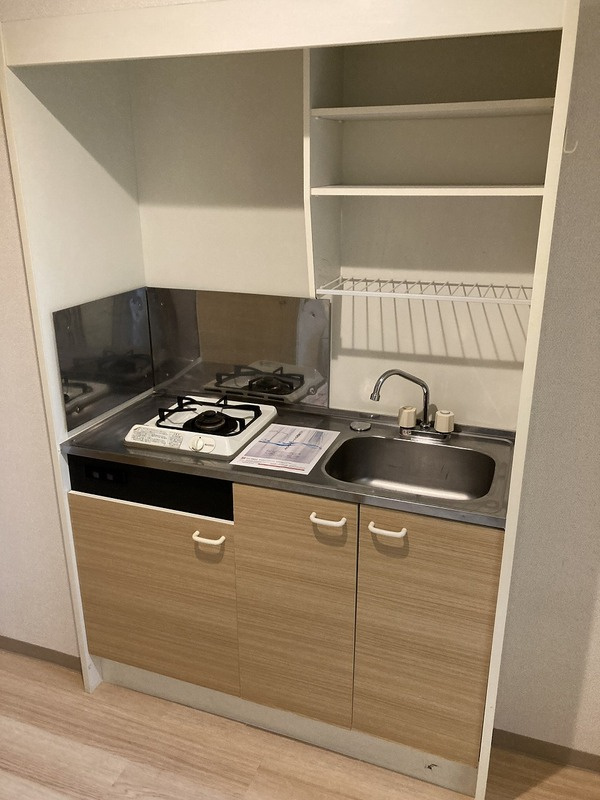 アルカサル御苑のキッチン|ガスキッチンで自炊可能