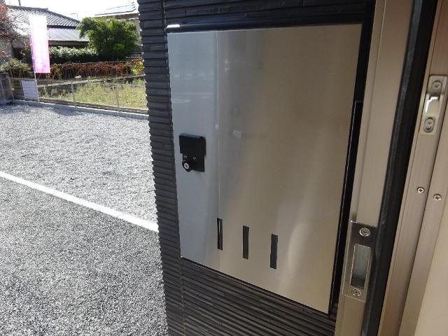 仮）取手市寺田新築アパートの玄関|宅配ＢＯＸ（イメージ）