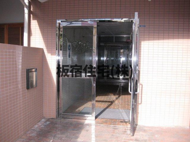 【エントランス】 | マルキュウビル