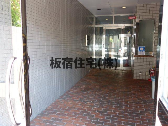 【エントランス】 | マルキュウビル