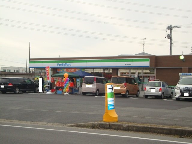 クレアの周辺|ファミリーマート春日井大留店まで324ｍ