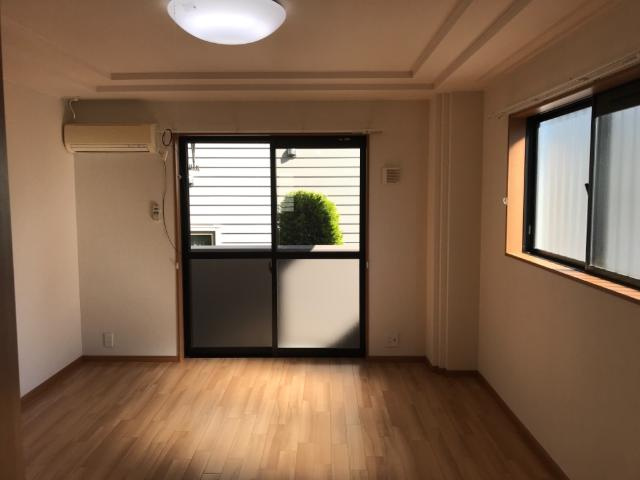 クレアの居間・リビング|洋室