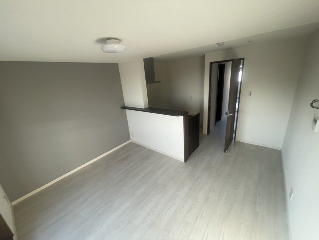 サンビルダープラス高羽ガーデンの居間・リビング