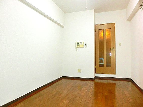 エスリード新神戸の居間・リビング