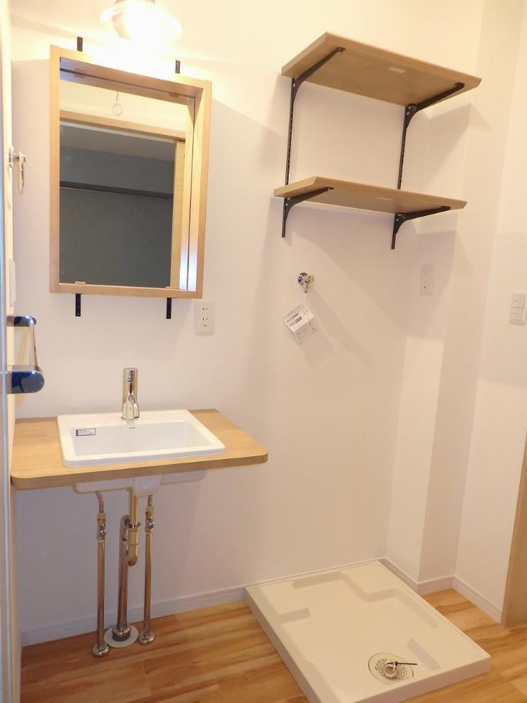 Ａ－ＳＴＵＤＩＯ　ＤＥＳＩＧＮの独立洗面台