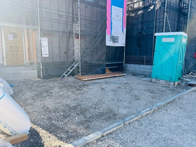 八王子市　元八王子町　新築一戸建て　４６期の駐車場|～並列2台駐車可能カースペース～