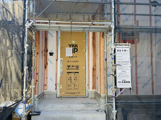 八王子市　元八王子町　新築一戸建て　４６期の玄関|～玄関は安心のWロックキーを採用～