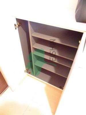 【玄関】 | ウェルブライト博多 | 下駄箱もしっかりついてます！