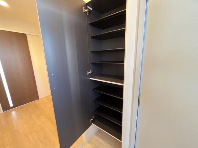 けやきアパートメントの収納|下駄箱
