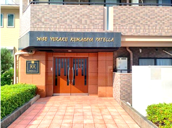 ワイズユウラク熊谷パテラ　全室2面採光の玄関