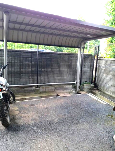 ワイズユウラク熊谷パテラ　全室2面採光の駐輪場