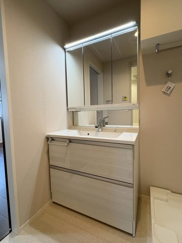 エアタワーＫＯＭＡＥの洗面所