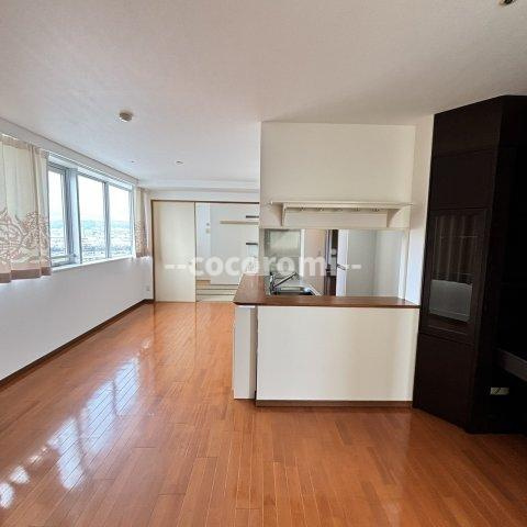 サンマークスだいにちサンタワーレジデンスＧ棟の居間・リビング