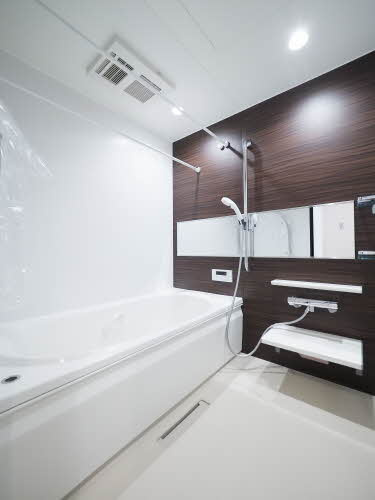 高石市羽衣２丁目のハイツの浴室|お風呂で日々の疲れを落としましょう