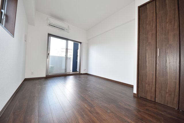 フォーリアライズ大正ソーレの居間・リビング