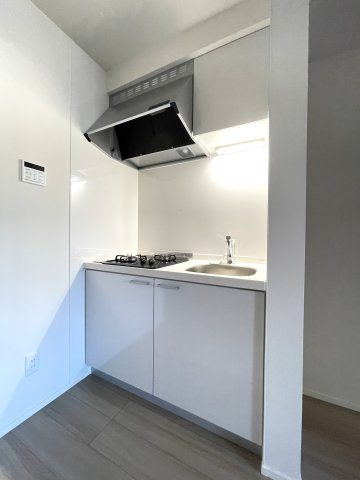 SUNRISE武里駅前のキッチン|※同タイプ・別室の写真になります。